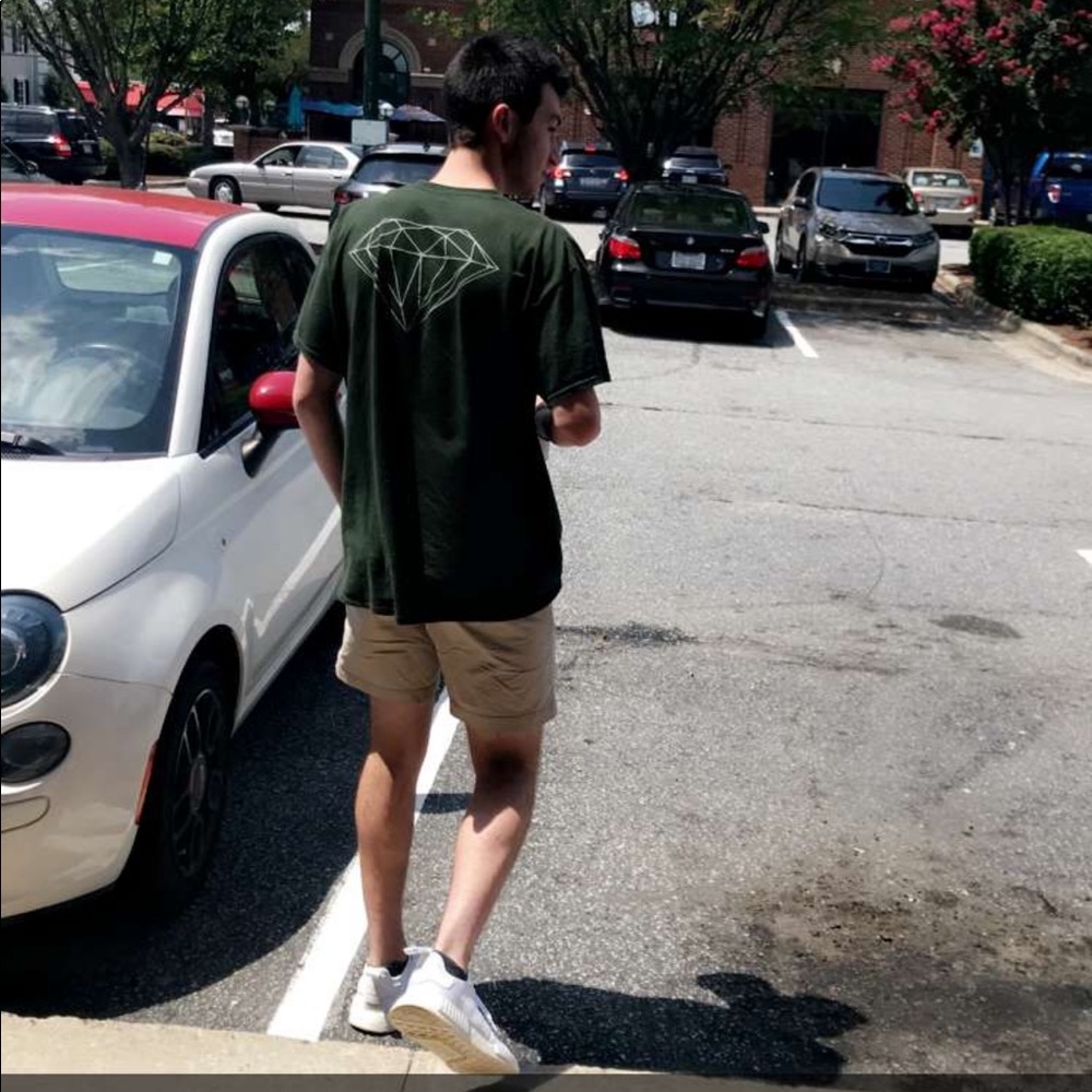 Meet your Posher, Holden